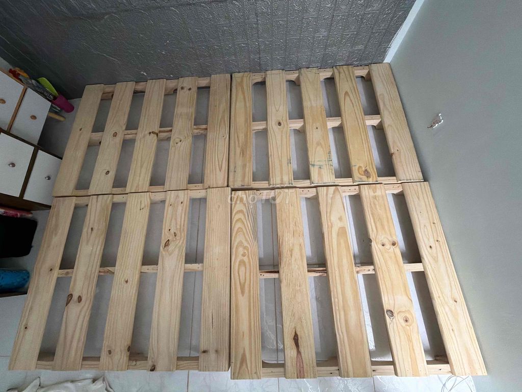 Giường pallet Gỗ thông 1m6 x 2m Tối giản. Mua bán Giường, chăn ga gối nệm tại Quận Tân Bình Tp Hồ Chí Minh được đăng bởi Khả Hân Đinh hình 1