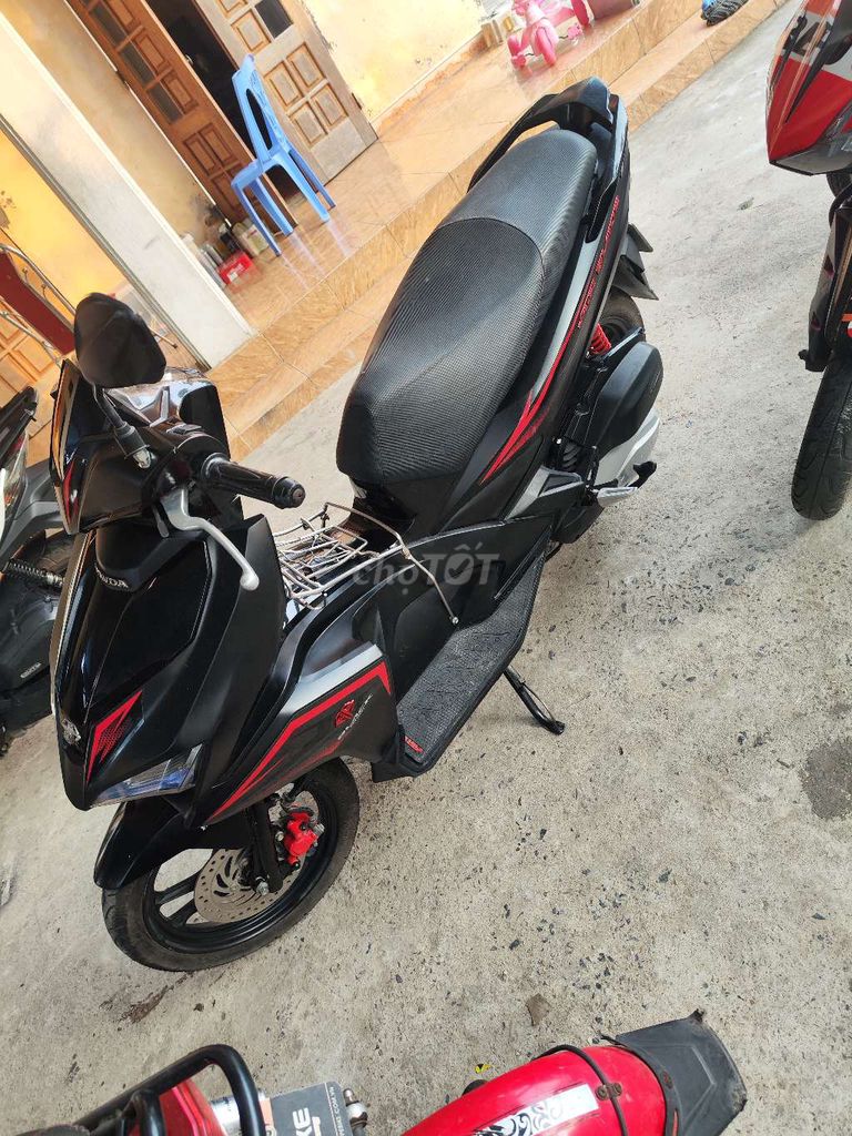 Honda Airblade 2018 черный матовый, смарт-ключ, двигатель родной