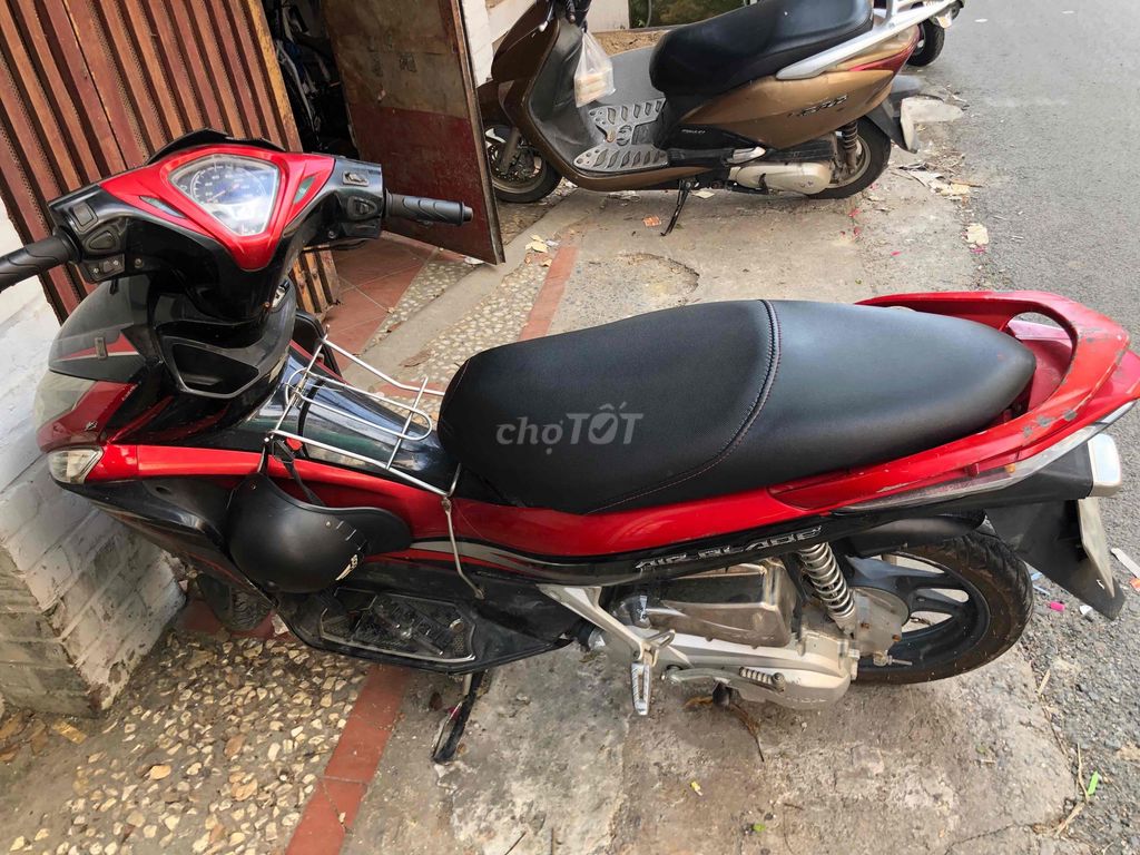 Воздушный клинок Honda красный черный