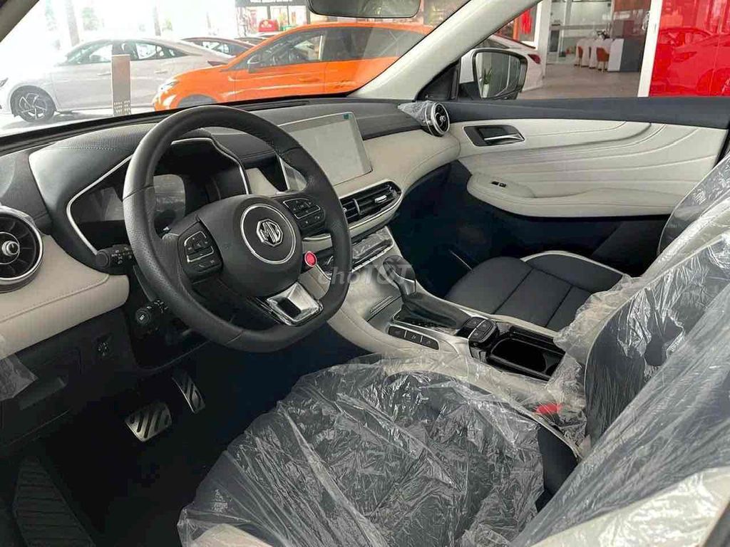 MG HS💥TRẢTRƯỚC 135Triệu❤️‍🔥MIỄN PHÍ TRƯỚCBẠ❤️‍🔥. Mua bán Ô tô tại Quận 6 Tp Hồ Chí Minh được đăng bởi SHOWROOM Ô TÔ MG KINH DƯƠNG VƯƠNG  hình 4