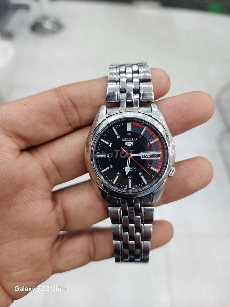 Cần bán 1 cặp seiko 5