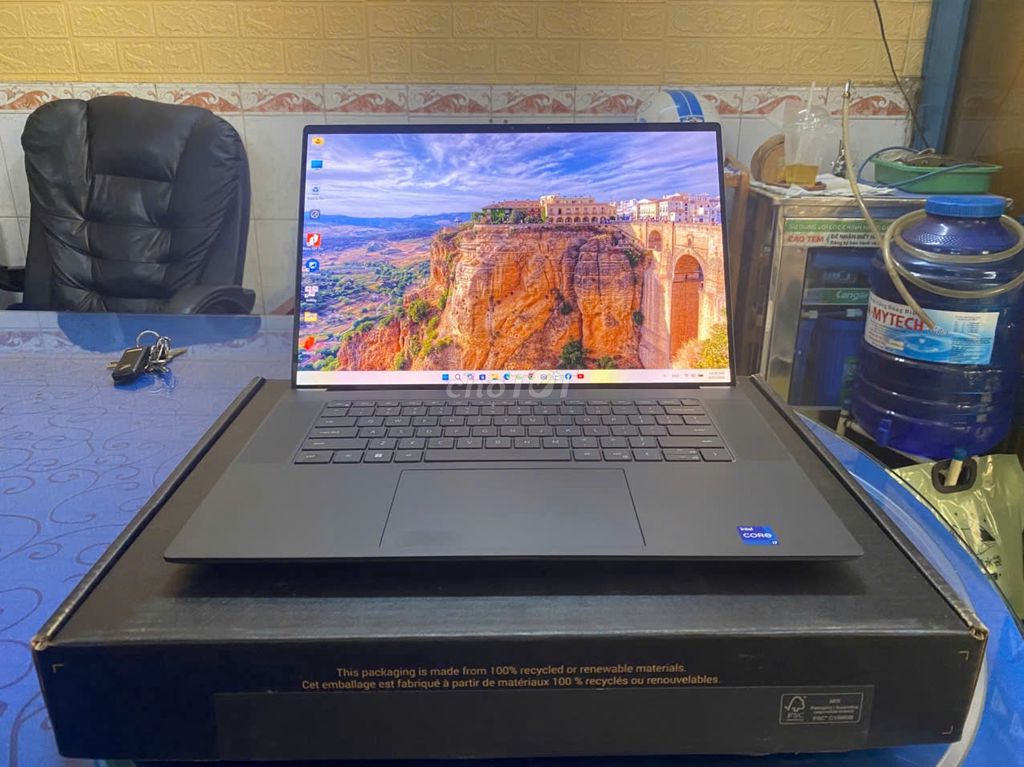 Dell Precision 5680 i7 13800H 32GB/1TB/16"4K/6GB . Mua bán Laptop tại Quận 1 Tp Hồ Chí Minh được đăng bởi Trần Thanh Hiền hình 1