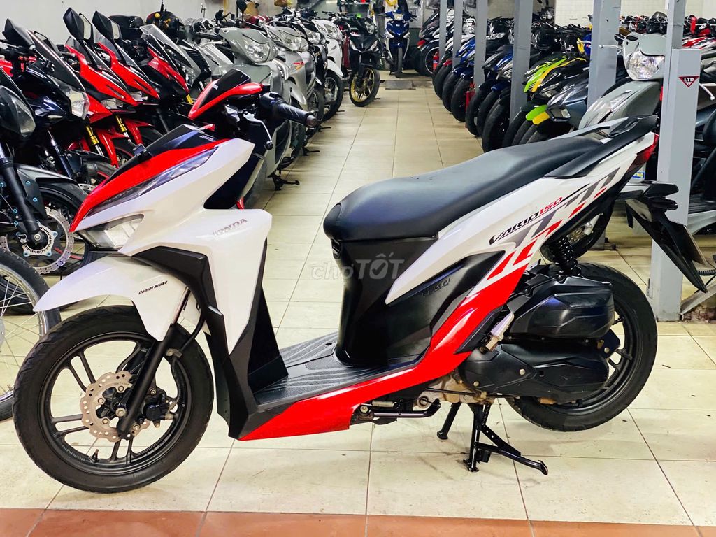 XE MÁY THỊNH PHÁT - VARIO 150 TRẮNG ĐỎ XE HÀNG ĐẸP. Mua bán Xe máy tại Quận Bắc Từ Liêm Hà Nội được đăng bởi XE MÁY THỊNH PHÁT XE LƯỚT GIÁ RẺ hình 4