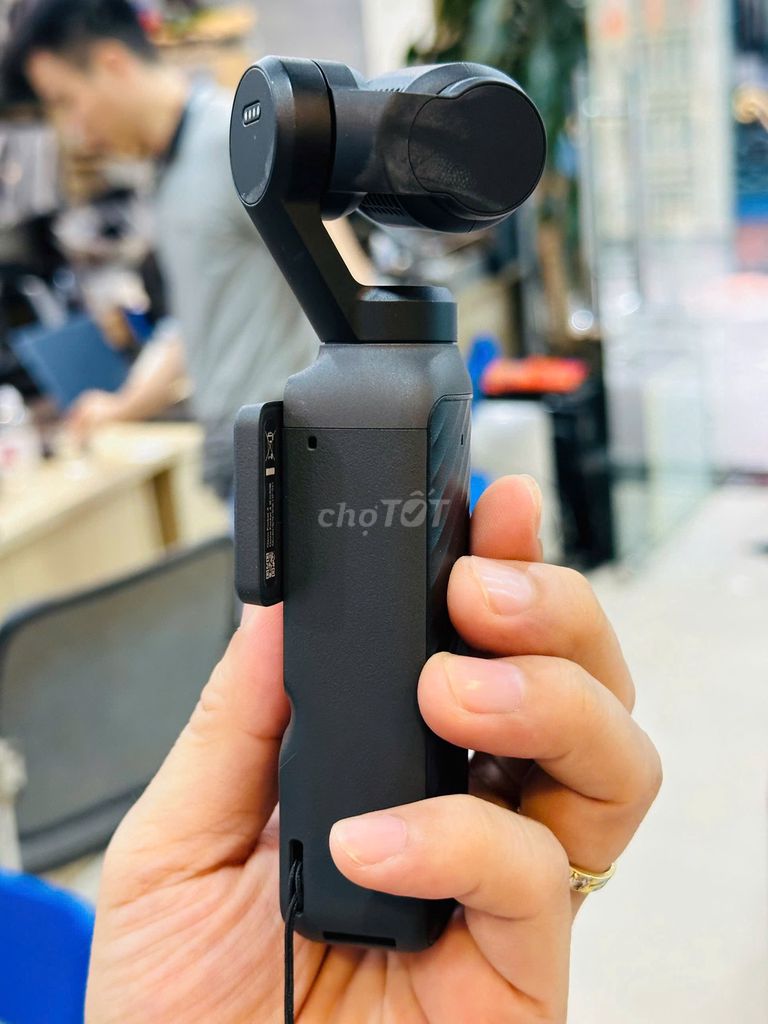 Máy quay DJI Pocket 4 Đen Đã sử dụng. Mua bán Máy ảnh, Máy quay tại Quận Đống Đa Hà Nội được đăng bởi Thế Hoàng hình 1