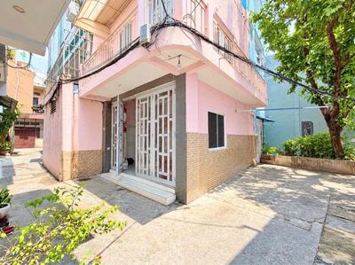 Townhouse 30 m² · 1 bed · Đường Hoàng Hoa Thám