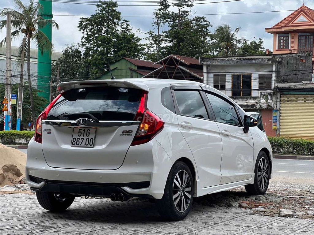 💚💚 Honda Jazz 2018 RS - 39999 km SIÊU MỚI. Mua bán Ô tô tại Thành phố Thuận An Bình Dương được đăng bởi BÌNH VÌNH PHÚ CHUYÊN XE LƯỚT BAO TEST HÃNG  hình 3