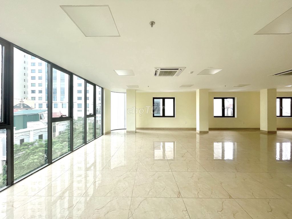 Nguyễn Thái Học, sàn 160m2 mặt phố đối diện Tiến Bộ Plaza cực sầm uất