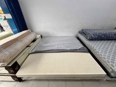 Nệm cao su thiên nhiên xuất dư thanh lý. Mua bán Giường, chăn ga gối nệm tại Quận 11 Tp Hồ Chí Minh được đăng bởi Hoàng Trang Kho Nệm Xuất Dư