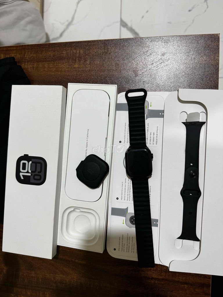 Apple Watch Series 10 GPS Đen 42mm. Mua bán Thiết bị đeo thông minh tại Quận Tân Phú Tp Hồ Chí Minh được đăng bởi T.T DUC hình 1