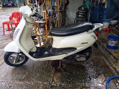 Xe máy Attila màu trắng sản xuất 2009. Mua bán Xe máy tại Quận 11 Tp Hồ Chí Minh được đăng bởi Thanh Tú 
