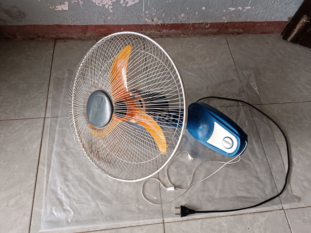 Quạt treo tường 2 dây như hình, giá 180k. Mua bán Quạt tại Thị xã Điện Bàn Quảng Nam được đăng bởi Ket ban face zalo qua sdt hình 1