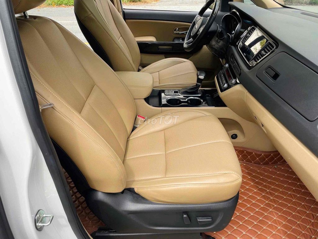 KIA SEDONA FULL DẦU 2021 Trắng 57.000km. Mua bán Ô tô tại Thành phố Thủ Đức Tp Hồ Chí Minh được đăng bởi Hoa Nguyen hình 5