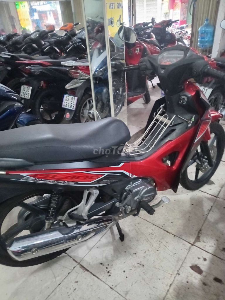 Honda Blade Đỏ. Mua bán Xe máy tại Quận Bình Tân Tp Hồ Chí Minh được đăng bởi Cường phát  hình 3