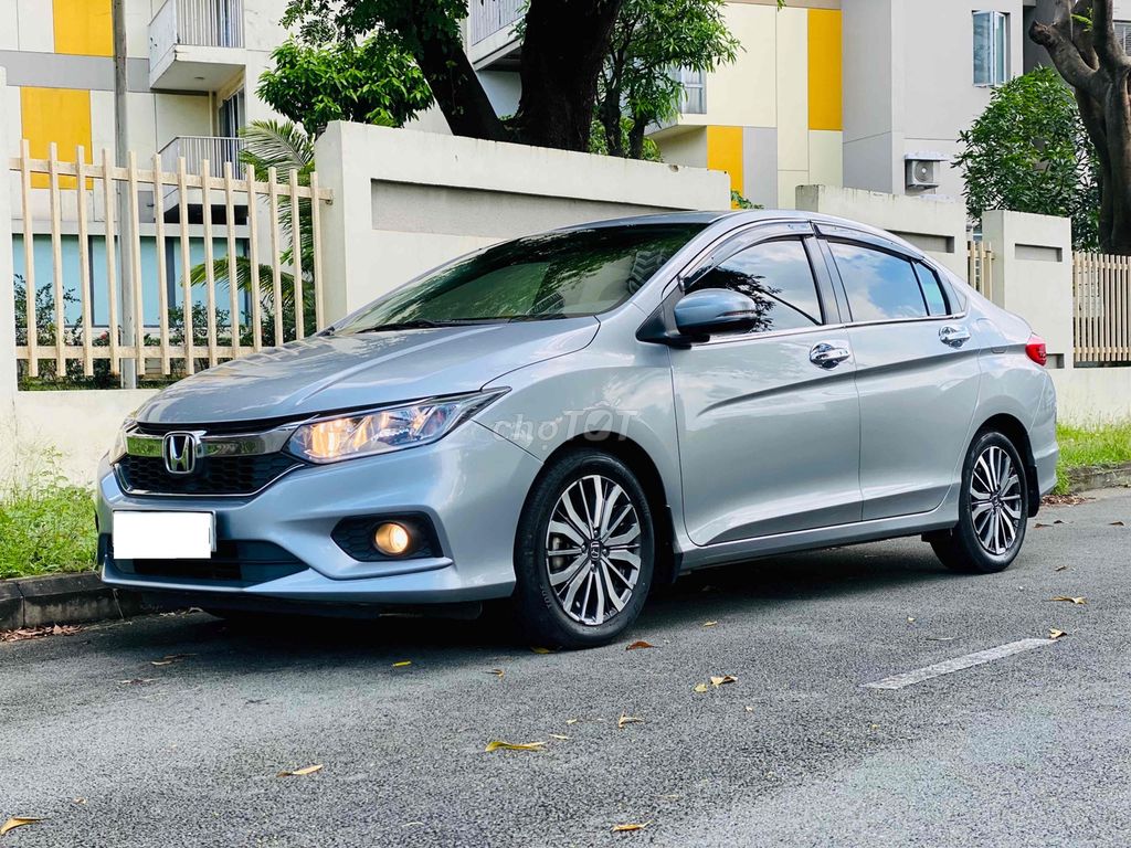 Honda City Bạc CVT 2017. Mua bán Ô tô tại Quận Gò Vấp Tp Hồ Chí Minh được đăng bởi Phạm Phước Hùng hình 4