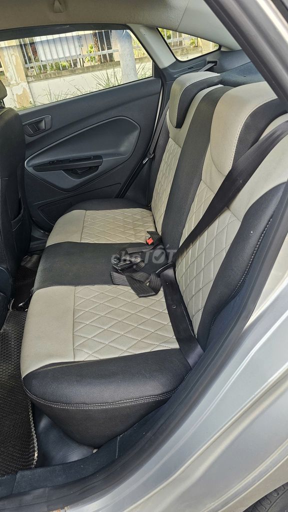 Ford Fiesta 2013 S 1.6 AT - 80000 km. Mua bán Ô tô tại Quận Cẩm Lệ Đà Nẵng được đăng bởi Nguyễn Đức Trưởng hình 6