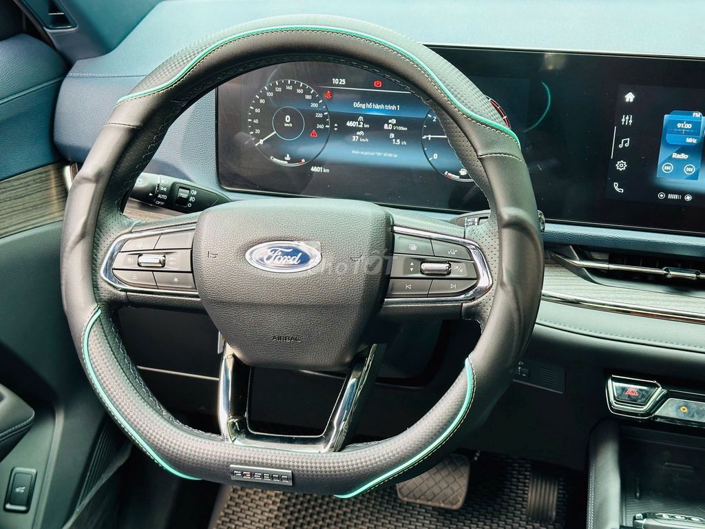 Ford Territory 2025 Titanium X 1.5 AT - 4600 km. Mua bán Ô tô tại Quận Cầu Giấy Hà Nội được đăng bởi Hùng Eco Auto hình 10