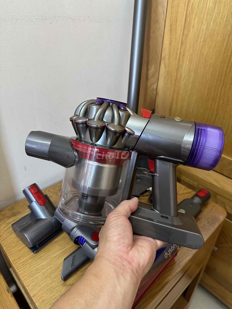 Máy hút bụi dyson V8. Mua bán Nội thất, đồ gia dụng khác tại Quận Tân Phú Tp Hồ Chí Minh được đăng bởi Hàng bãi Nhật giá gốc hình 2