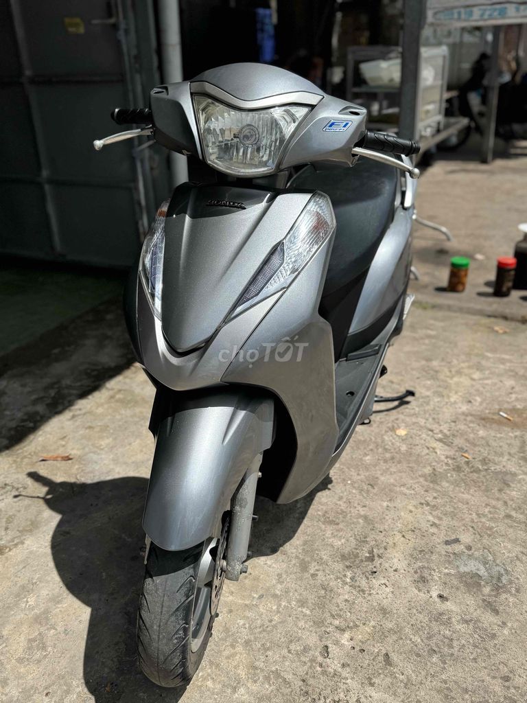 Honda Lead 125 Fi / Chính Chủ 64. Mua bán Xe máy tại Quận Bình Thuỷ Cần Thơ được đăng bởi CỬA HÀNG XE MÁY VŨ Fi hình 1