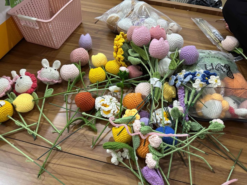 Hoa len thủ công nhiều màu. Mua bán Cây cảnh, đồ trang trí tại Huyện Thanh Trì Hà Nội được đăng bởi Hà hình 1