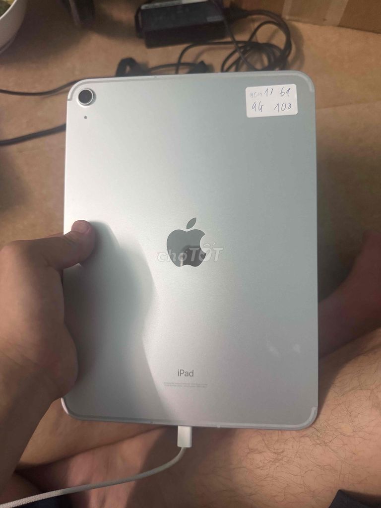 Apple iPad Gen 10 64GB 4G Bạc. Mua bán Máy tính bảng tại Quận Hoàng Mai Hà Nội được đăng bởi chu  hình 1