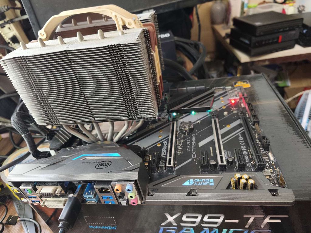 Combo Z370 Extreme i7 8700K Tridentz 16GB - 133117430