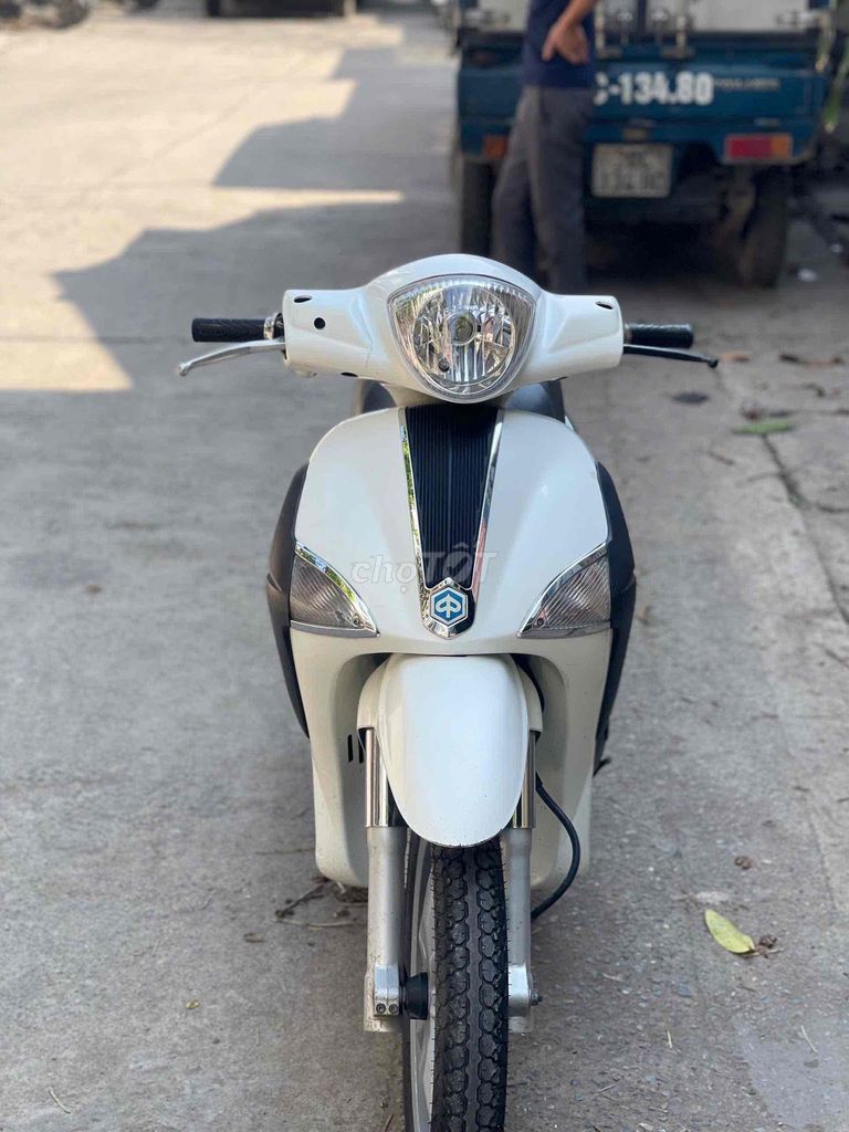 Piaggio Liberty Белый Скутер 2015 с плавным ходом