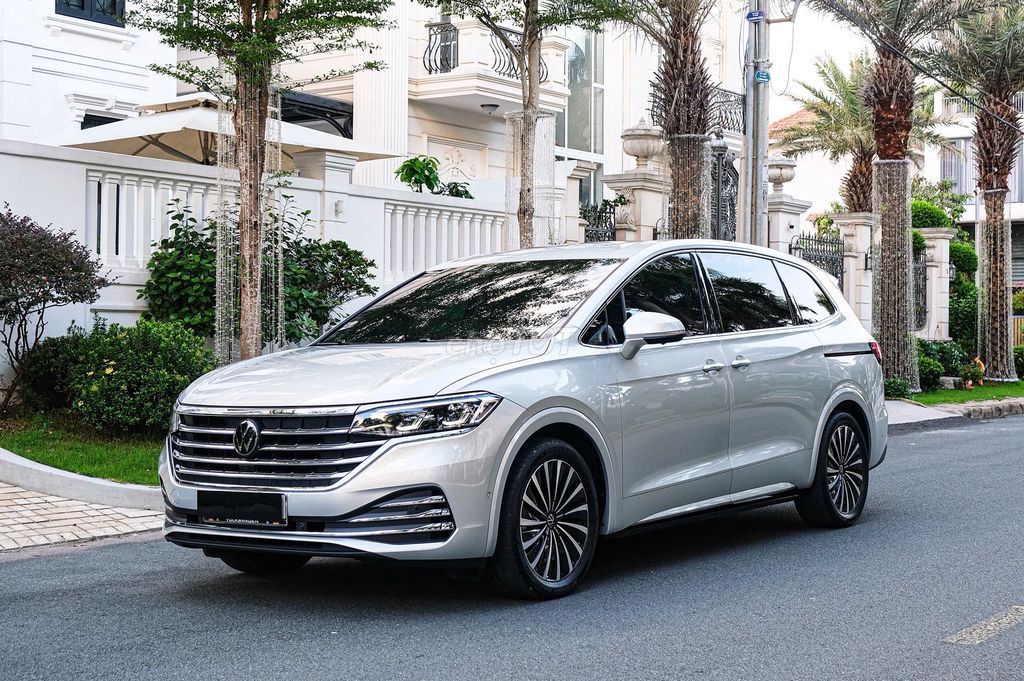 Volkswagen Viloran sản xuất 2025 Luxury - 5000 km. Mua bán Ô tô tại Quận 7 Tp Hồ Chí Minh được đăng bởi Thiên Phùng hình 1