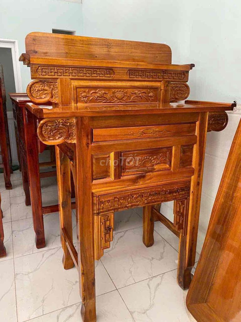 Tủ thờ Gỗ Nâu 2 tầng Ngang 1m07. Mua bán Tủ, kệ gia đình tại Huyện Hóc Môn Tp Hồ Chí Minh được đăng bởi Jemy Duong hình 1