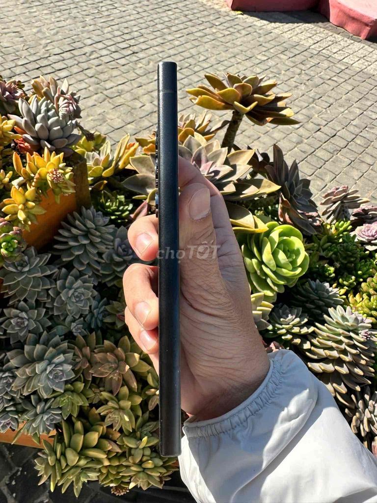 Samsung Galaxy S24 Ultra Đen. Mua bán Điện thoại tại Quận Bình Tân Tp Hồ Chí Minh được đăng bởi tuấn hình 1
