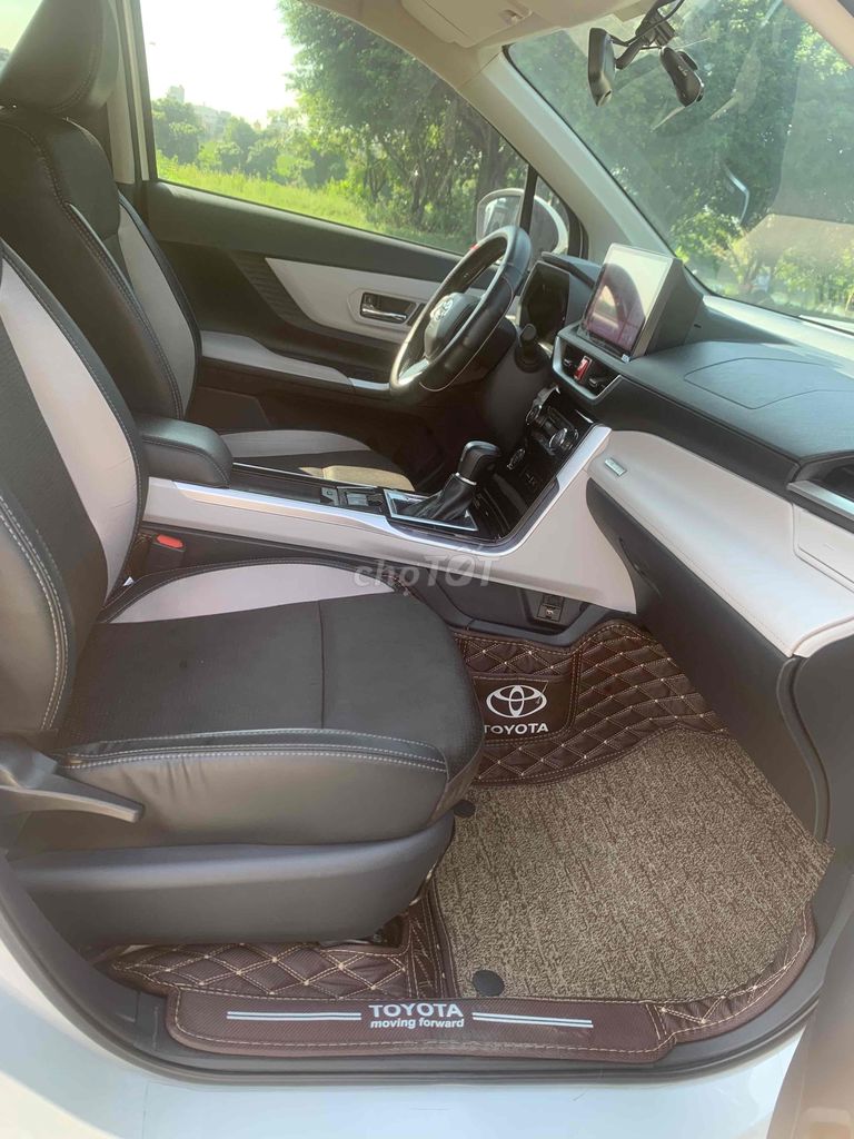 Toyota Veloz Cross 2022 CVT - 850000 km. Mua bán Ô tô tại Thành phố Ninh Bình Ninh Bình được đăng bởi Trần Đức hình 7