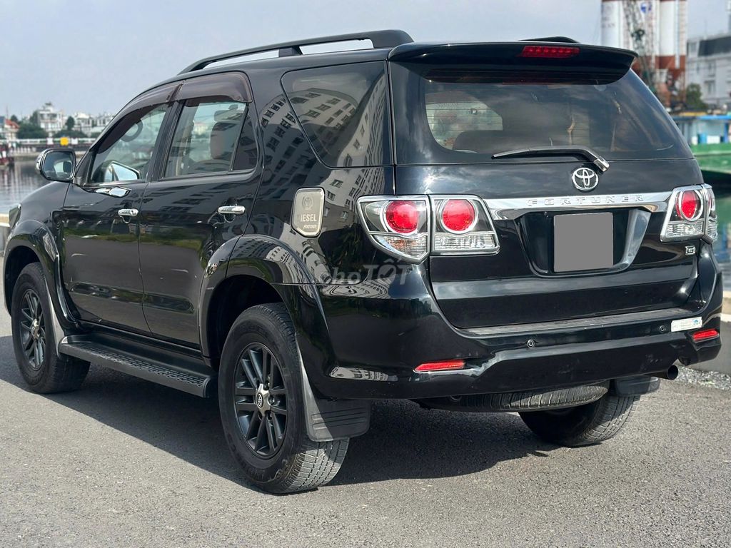 Fortuner G 2016 số sàn,máy dầu, màu đen. Mua bán Ô tô tại Quận 12 Tp Hồ Chí Minh được đăng bởi Thu 381 hình 3