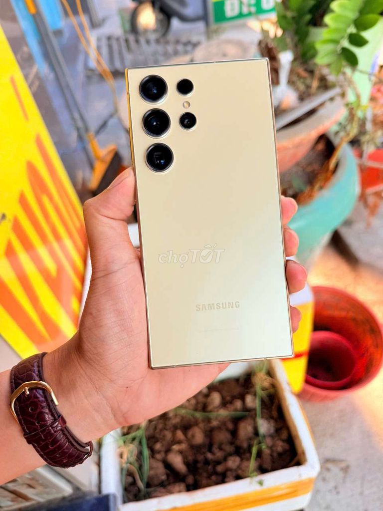 Samsung S24 Ultra 256GB Vàng Hàn Quốc. Mua bán Điện thoại tại Thành phố Thuận An Bình Dương được đăng bởi Hoài Tân hình 1