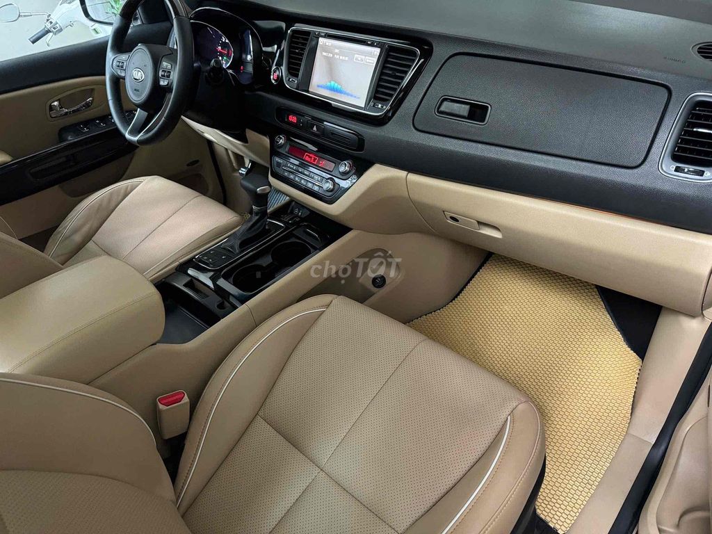 Sedona sản xuất 2017 bản full,máy dầu số tự động. Mua bán Ô tô tại Quận 5 Tp Hồ Chí Minh được đăng bởi Cương hình 6