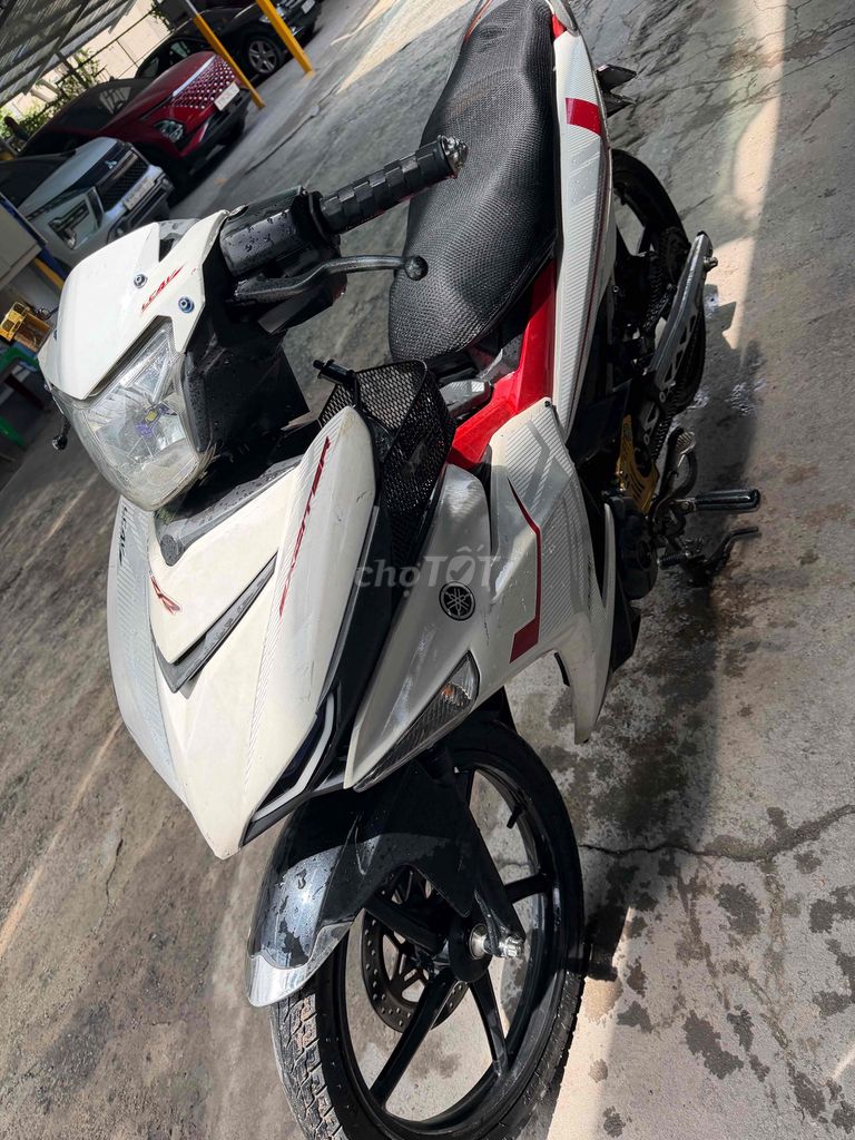 Возбудитель Yamaha 150 2015, белый, красный