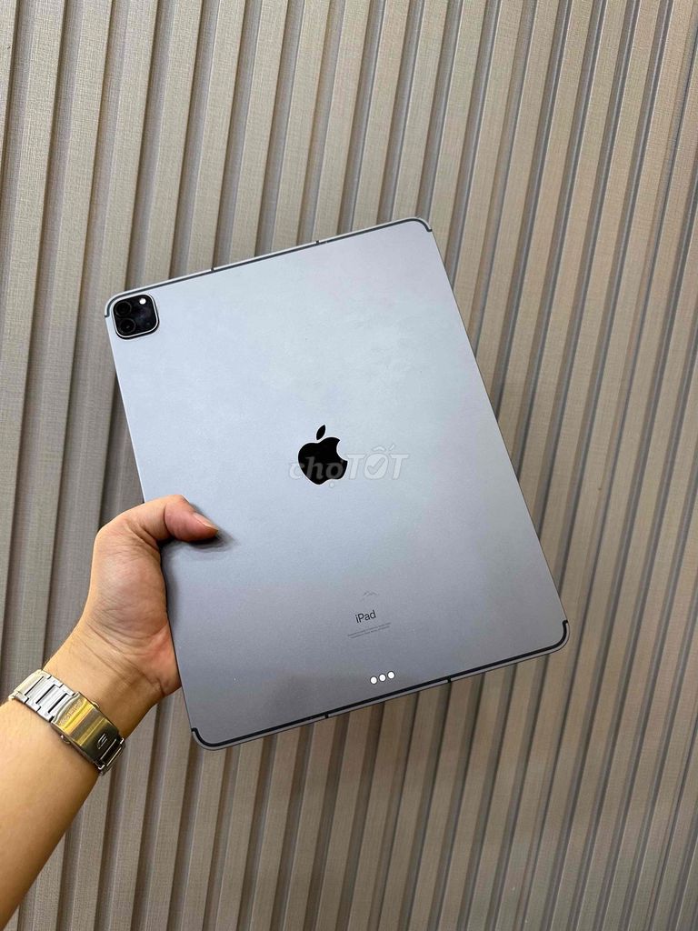IPad Pro 12.9 256GB Wf+ 5G chip M1 4 loa màn 120hz. Mua bán Máy tính bảng tại Quận Ninh Kiều Cần Thơ được đăng bởi Quý Mobile Cần thơ hình 1