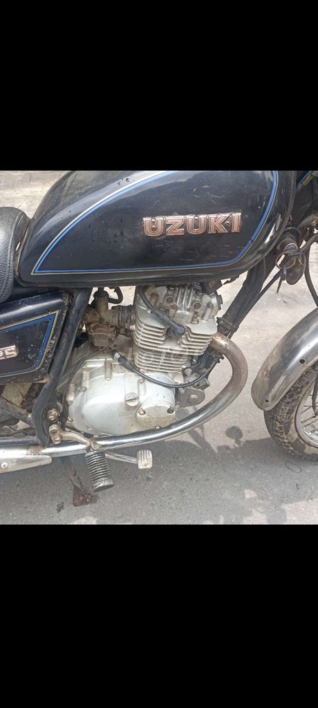 mô tô Suzuki GN zin trùm mền còn tin là còn bán. Mua bán Xe máy tại Quận 10 Tp Hồ Chí Minh được đăng bởi văn phúc  hình 4