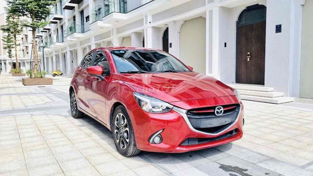 Mazda 2 2018 1.5 ATpremium Hatchback - 68000 km