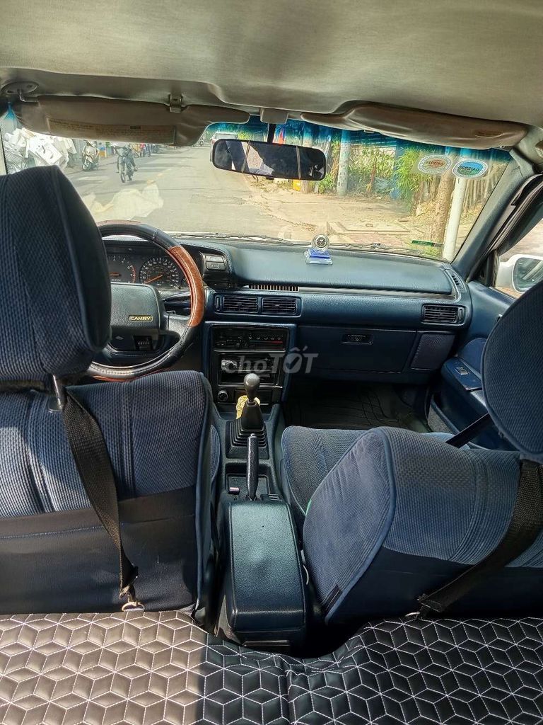 Toyota Camry 1991 - 12345 km