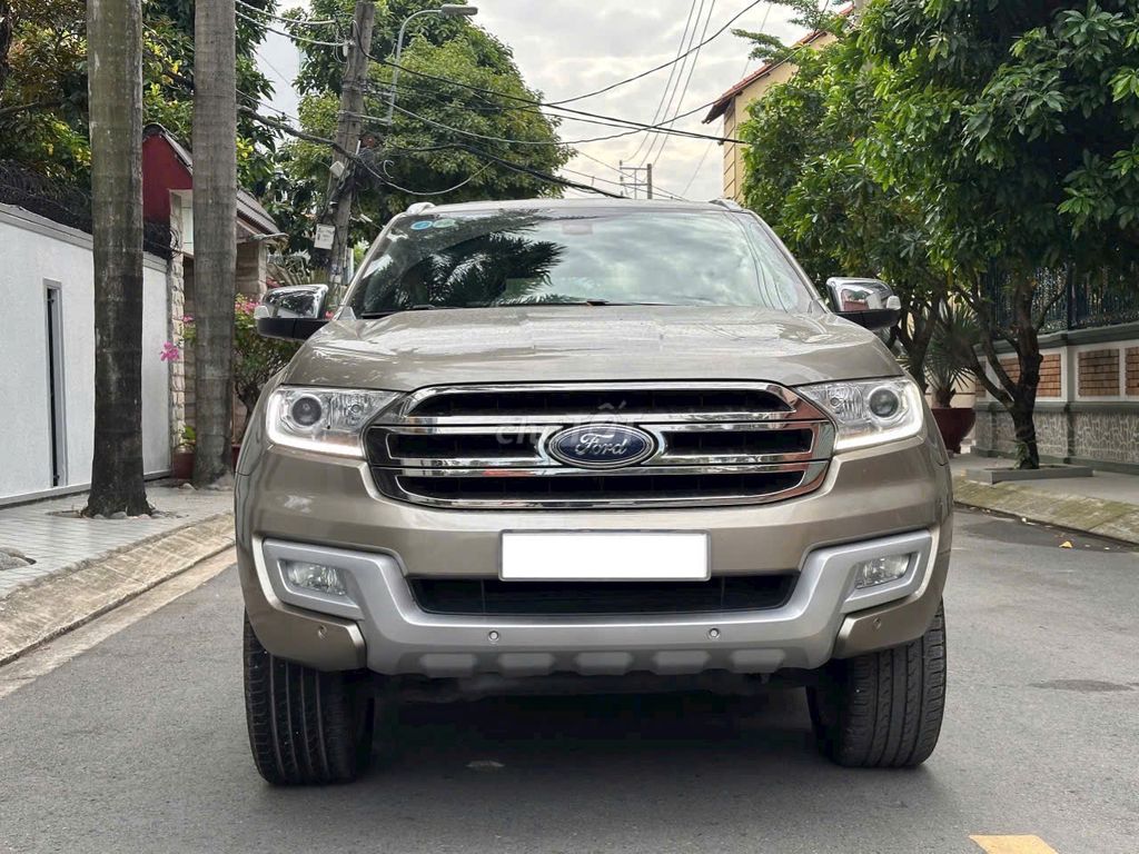 Ford Everest 2017 Titanium 2.2L AT 4x2 - 117000 km