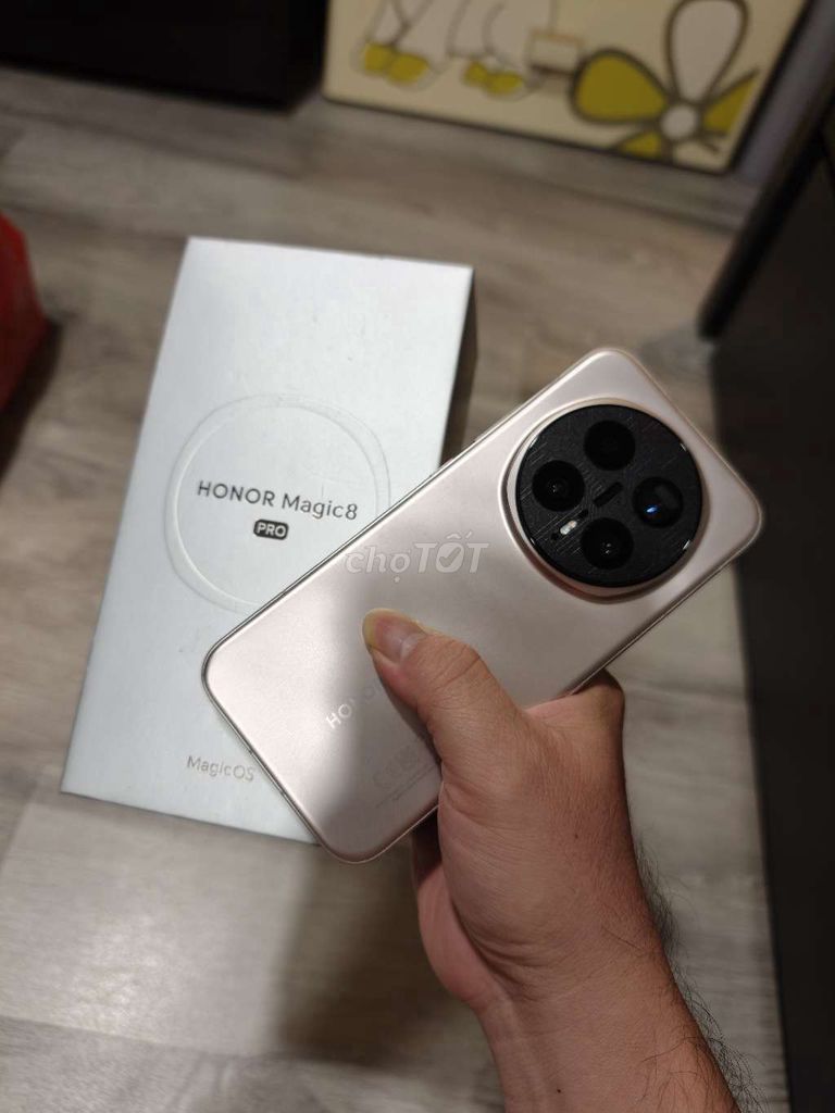 Honor Magic 8 Pro(12/512)Quốc tế fullbox có gl. Mua bán Điện thoại tại Quận 5 Tp Hồ Chí Minh được đăng bởi Strawberry Mobile hình 1