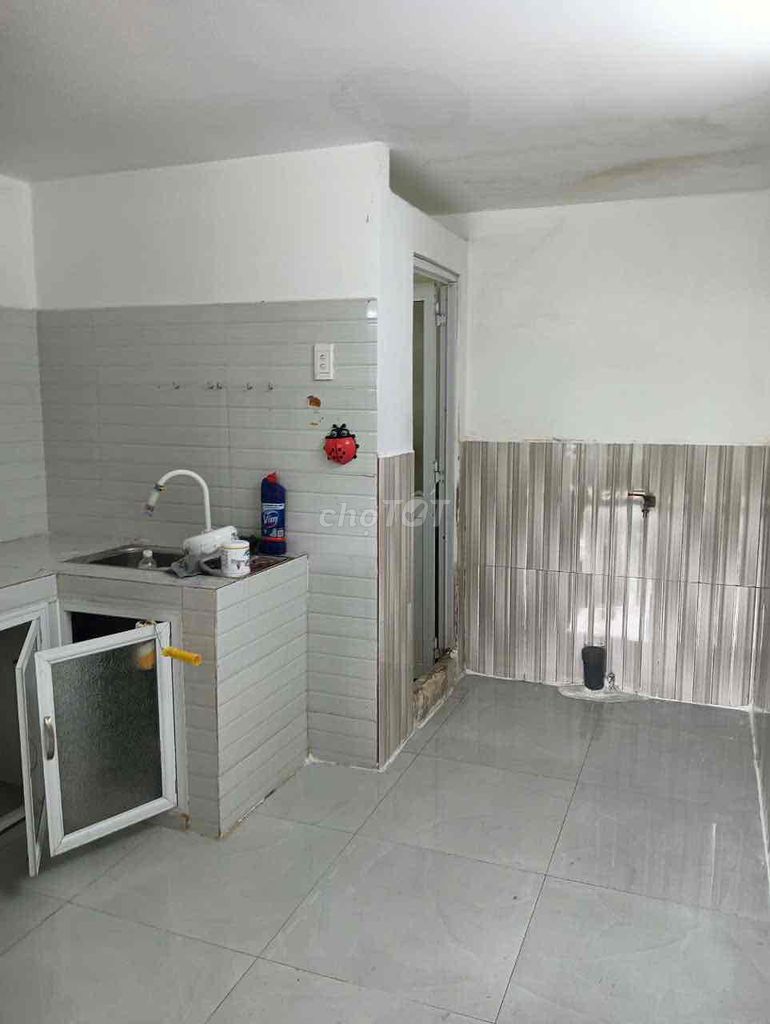 nhà 1lầu 2pn 2wc đs4 hbp