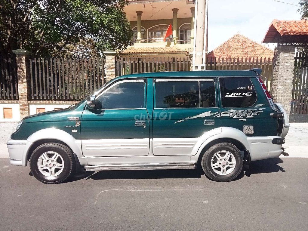 Mitsubishi Jolie 2004 photo 3
