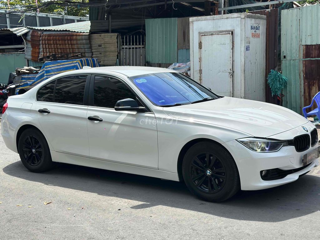 BMW 3 Series 2013 320i - 86000 km. Mua bán Ô tô tại Quận 7 Tp Hồ Chí Minh được đăng bởi Thông Sport  hình 5