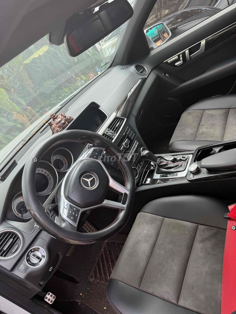 Mercedes-Benz C300 AMG 2013 Bạc 154284 km. Mua bán Ô tô tại Quận 7 Tp Hồ Chí Minh được đăng bởi Tuan hình 7