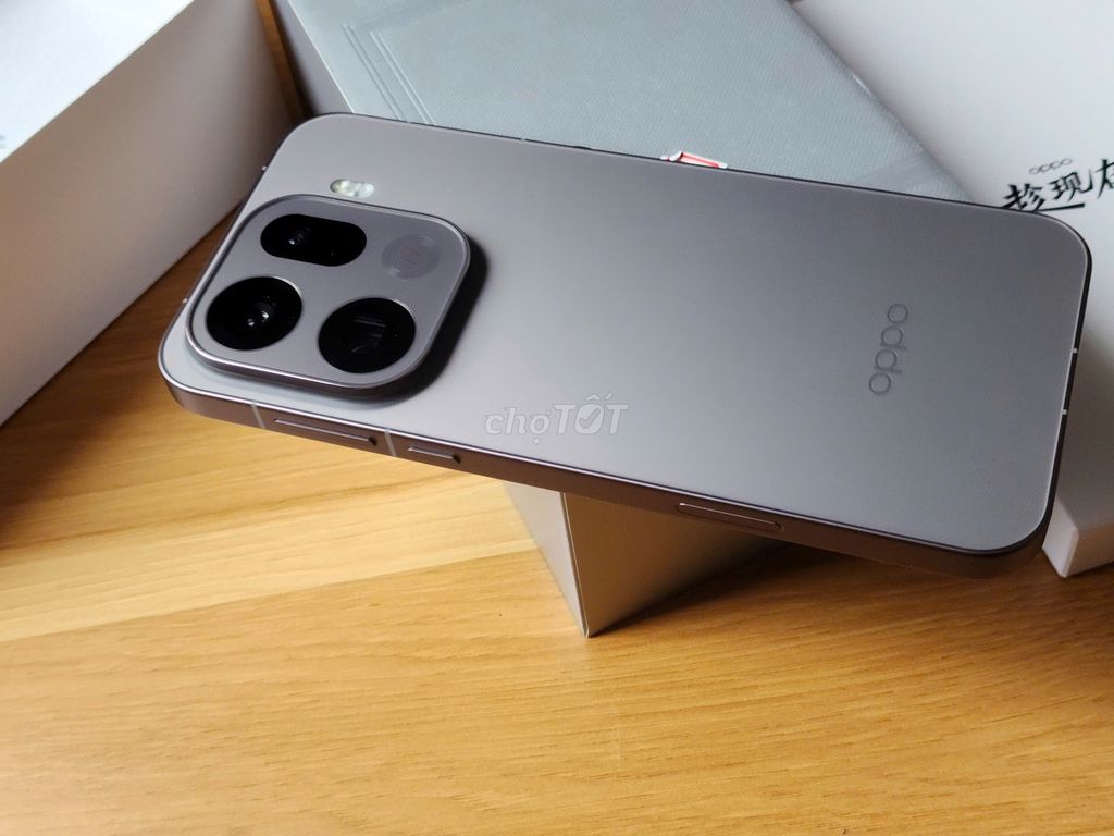 OPPO Find X9 Pro 512GB Titan 99%. Mua bán Điện thoại tại Quận Đống Đa Hà Nội được đăng bởi Chung Trần Mobile hình 1