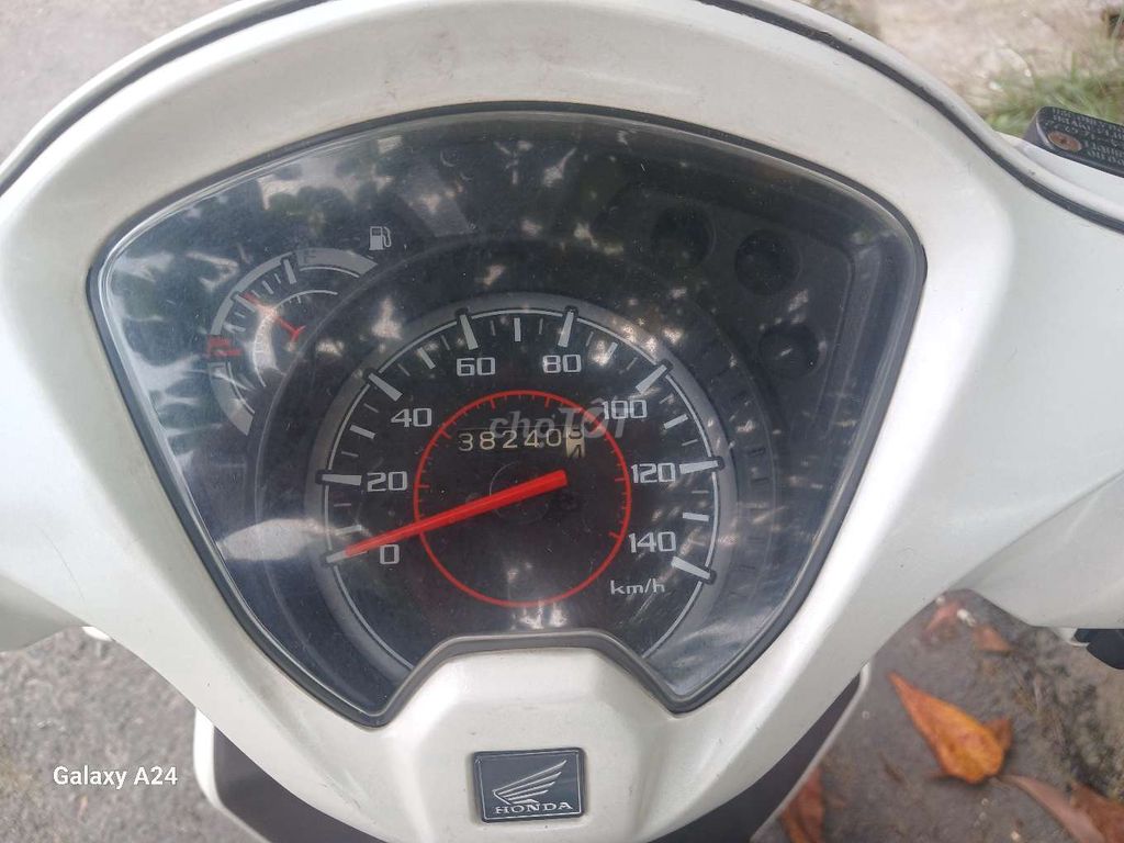 Cần bán xe may HONDA VISON đời 2016. Mua bán Xe máy tại Huyện Nhơn Trạch Đồng Nai được đăng bởi nguyen minh hoa hình 6