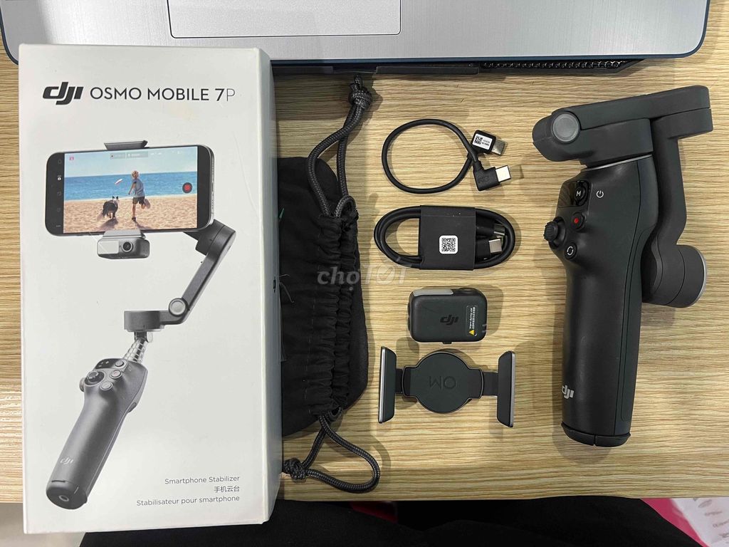DJI Osmo Mobile 7P Đen Like new. Mua bán Phụ kiện (Màn hình, Chuột...) tại Quận 7 Tp Hồ Chí Minh được đăng bởi Đinh Quang Nhân hình 1