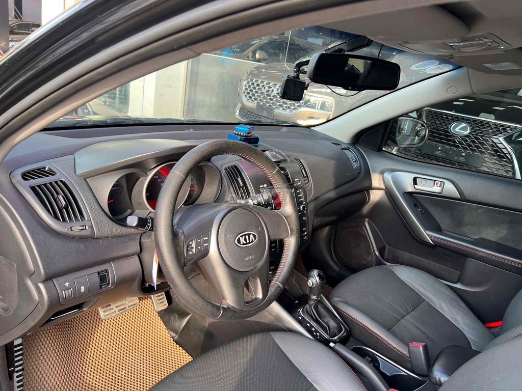 Kia Forte 2012 SX 1.6 AT - 120000 km. Mua bán Ô tô tại Quận Cầu Giấy Hà Nội được đăng bởi Lê Như Hiếu hình 6