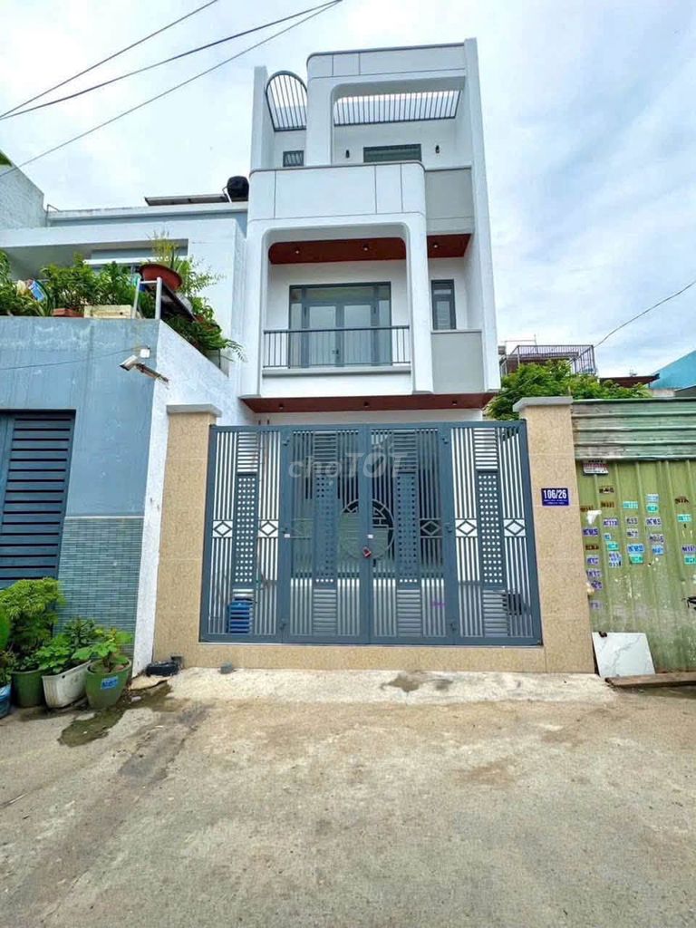Nhà mới hoàn thiện gần Ngã tư Chiêu Liêu, Dĩ An