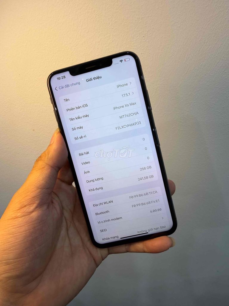Apple iPhone XS Max 256GB Đen 100%. Mua bán Điện thoại tại Quận Đống Đa Hà Nội được đăng bởi Ng Hoang Anh hình 1
